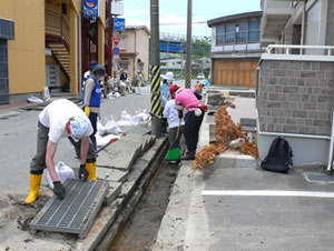 東日本大震災からの復興にボラティアの力が大きな役割を果たしました。